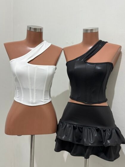 CROPPED LARISSA COM BARBATANAS EM CIRRÊ ACETINADO – Imagem 2 [nsid:967222901]