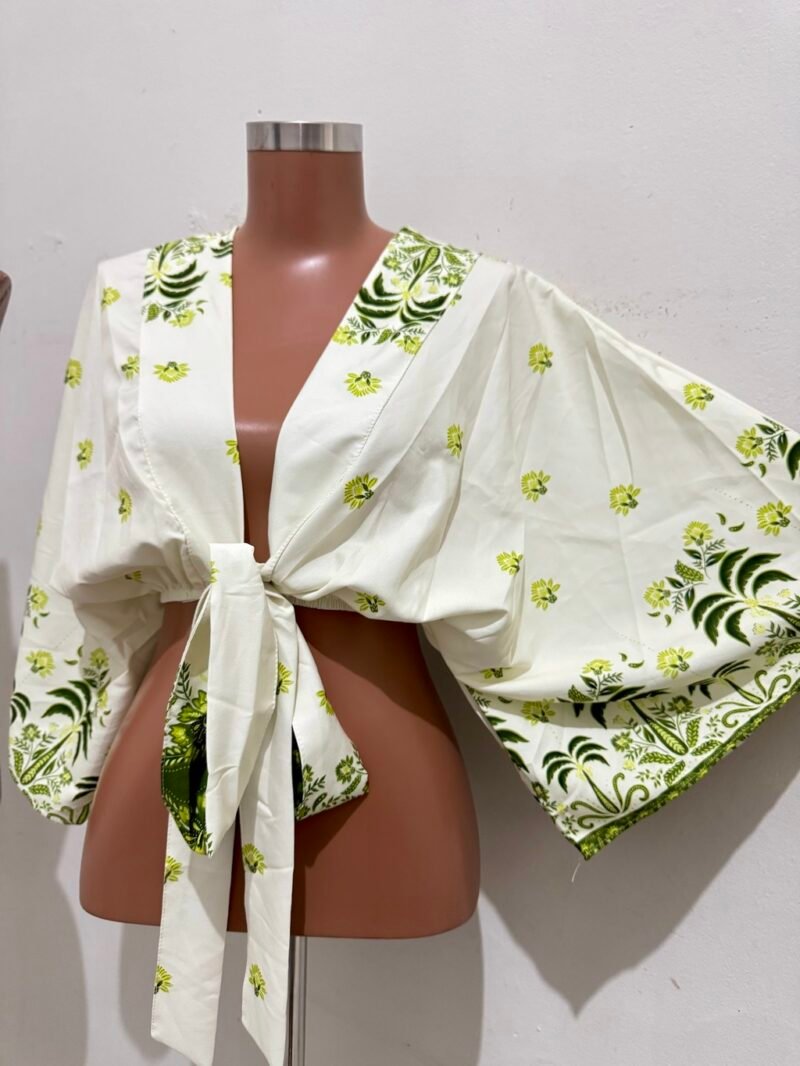 BLUSA MORCEGO EM ESTAMPA DIGITAL – Imagem 7 [nsid:972784706]