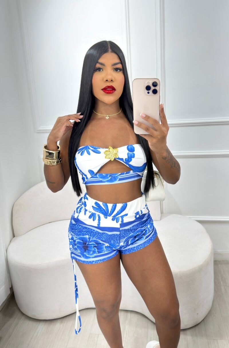 CONJUNTO ESTAMPA DIGITAL COM DETALHE EM FLOR, SHORT COM FRANZIDO LATERAL EM MALHA SUPLEX – Imagem 4 [nsid:978361135]