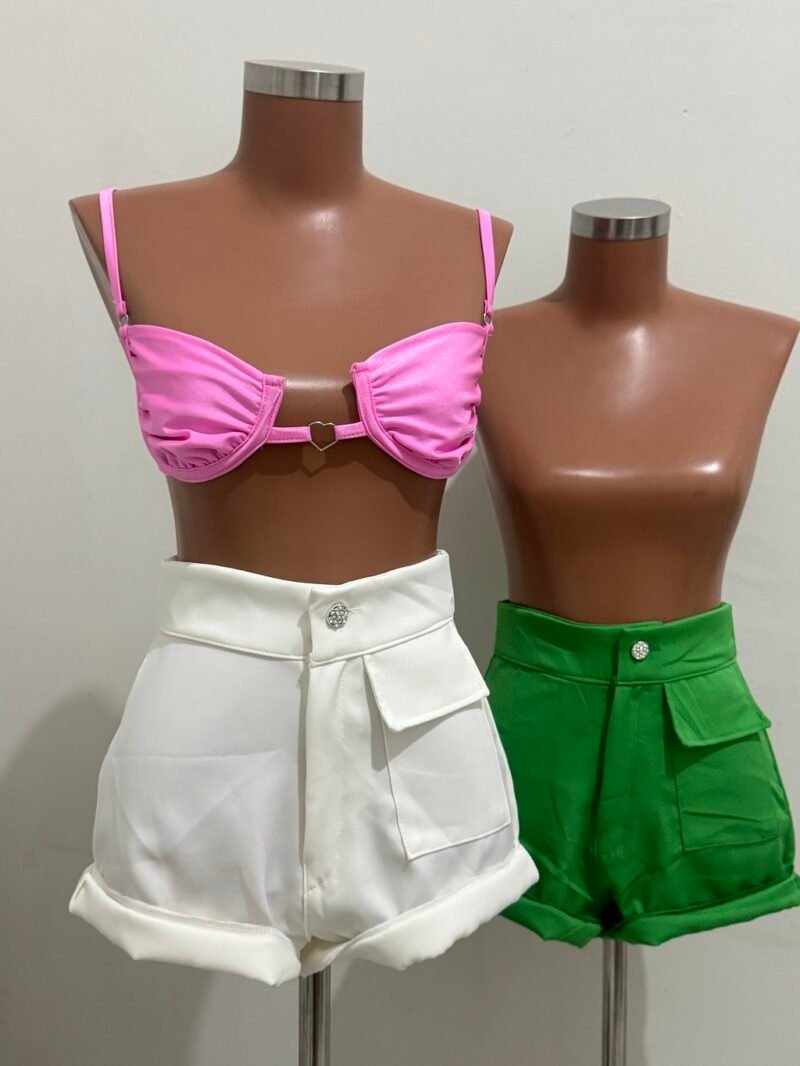 CROPPED THALIA EM POLIAMIDA ACETINADA COM ARO DE SUSTENTAÇÃO, REGULAGEM NA ALÇA E COSTAS – Imagem 3 [nsid:839831701]