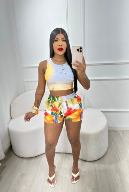 CONJUNTO ESTAMPA DIGITAL EM MALHA SUPLEX ( CROPPED + SHORT) – Imagem 1 [nsid:978361470]