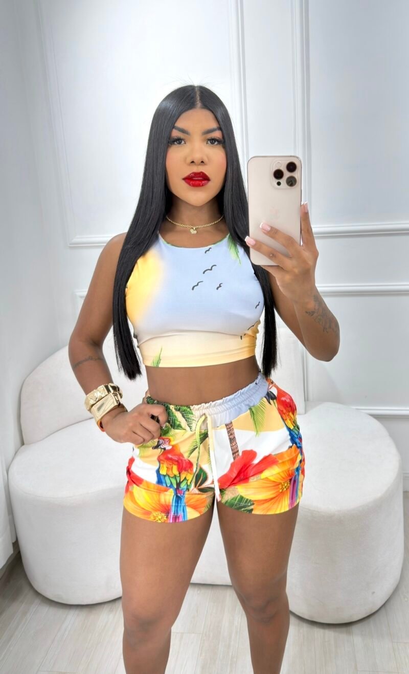CONJUNTO ESTAMPA DIGITAL EM MALHA SUPLEX ( CROPPED + SHORT) – Imagem 2 [nsid:978361475]