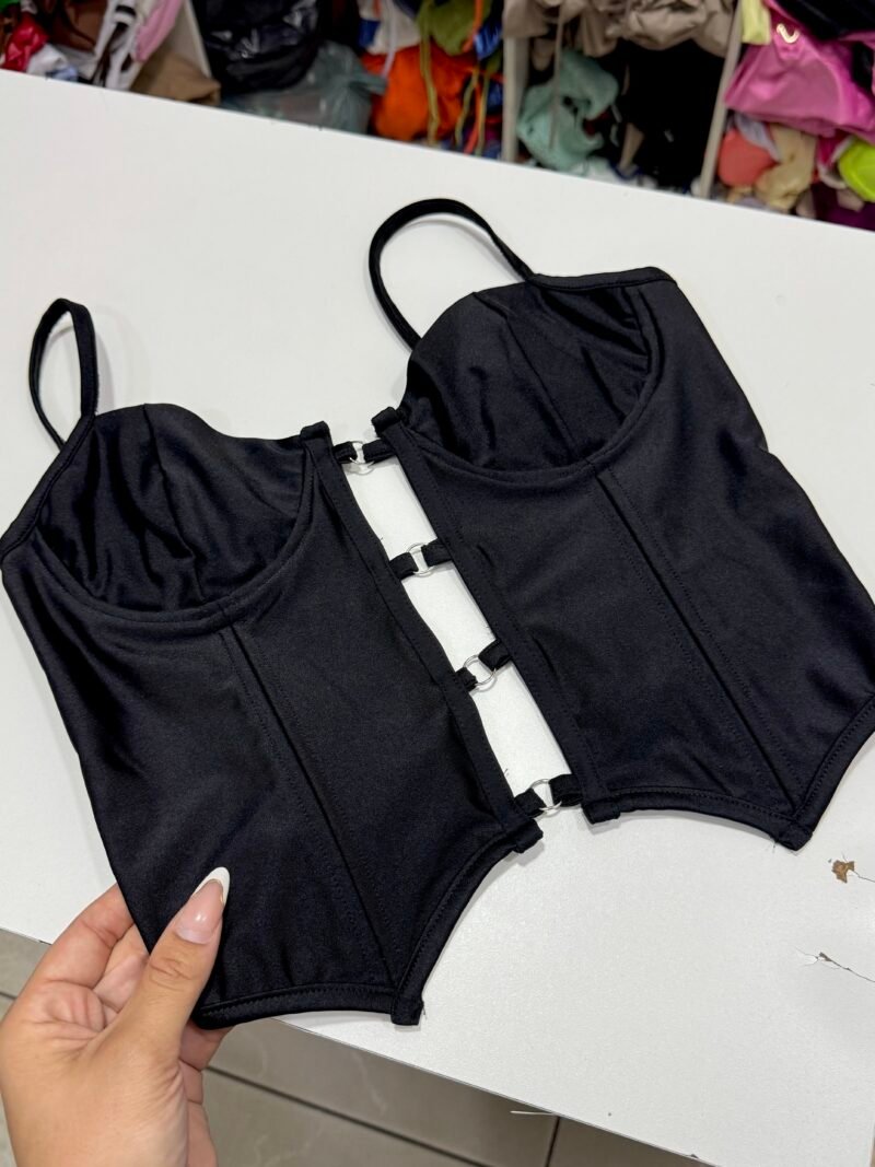 CORSELET PENÉLOPE EM POLIAMIDA ACETINADA COM BARBATANAS, ARO DE SUSTENTAÇÃO, REGULAGEM NA ALÇA E COSTAS – Imagem 2 [nsid:984461189]