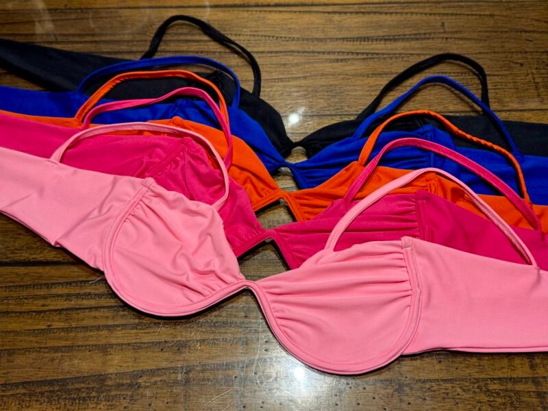 CROPPED ARO LORENA EM MALHA SUPLEX COM REGULAGEM NAS COSTAS – Imagem 3 [nsid:990966737]