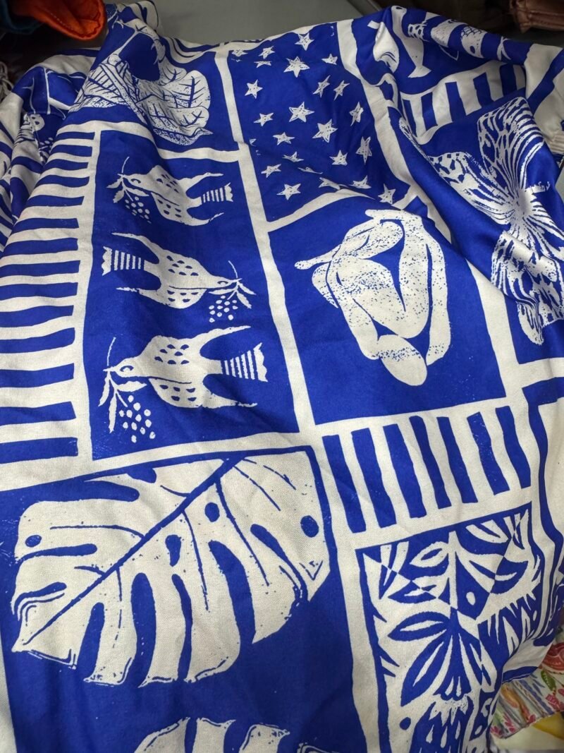 BLUSA MORCEGO EM ESTAMPA DIGITAL – Imagem 6 [nsid:996650681]