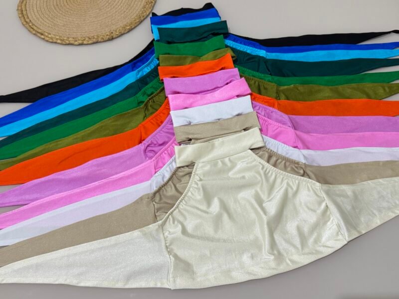 CROPPED ÍRIS EM POLIAMIDA ACETINADA COM REGULAGEM NAS COSTAS – Imagem 1 [nsid:997302534]