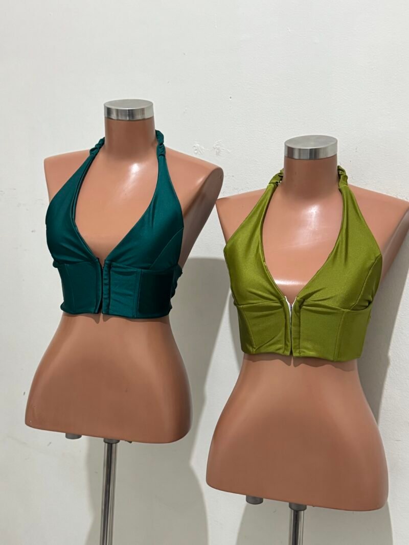 CROPPED VALENTINA EM POLIAMIDA ACETINADA COM COLCHETE, BARBATANAS E ELÁSTICO – Imagem 2 [nsid:1003633195]