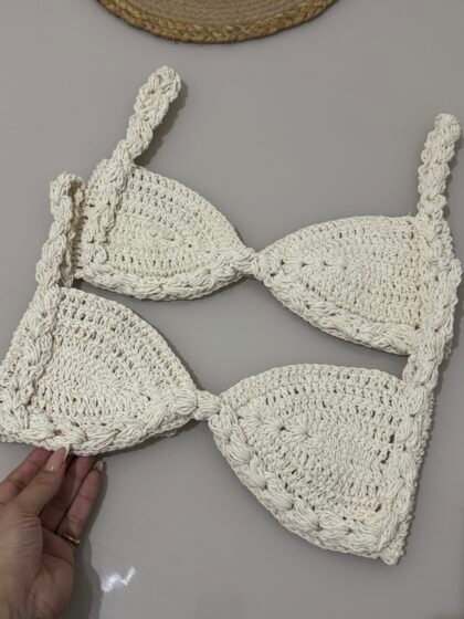 CROPPED EM CROCHÊ COM REGULAGEM NAS ALÇAS E COSTAS – Imagem 1 [nsid:1003715449]