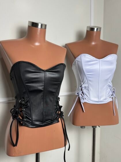 CORSELET CIRRÊ ACETINADO COM BARBATANAS E ILHÓS LATERAL – Imagem 1 [nsid:1010634292]