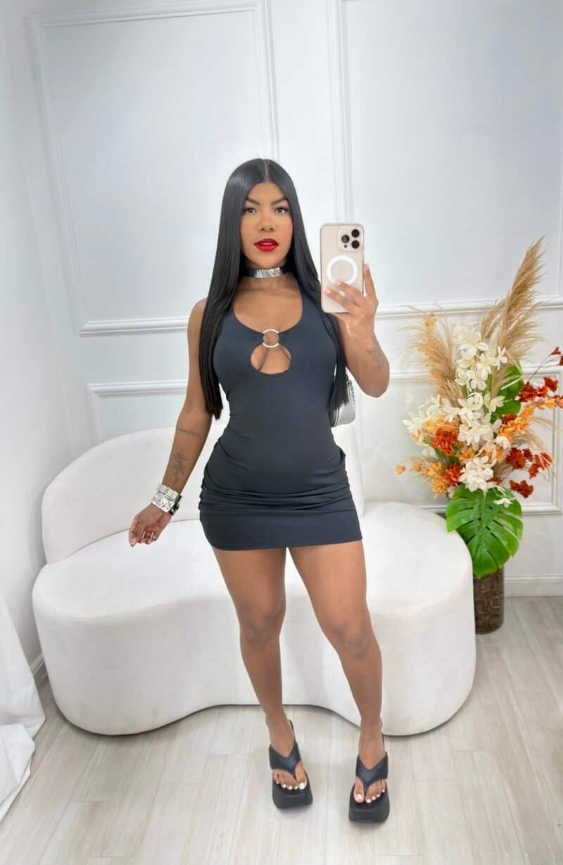 VESTIDO ARGOLA EM MALHA SUPLEX COM AMARRAÇÃO NO PESCOÇO – Imagem 4 [nsid:950438390]